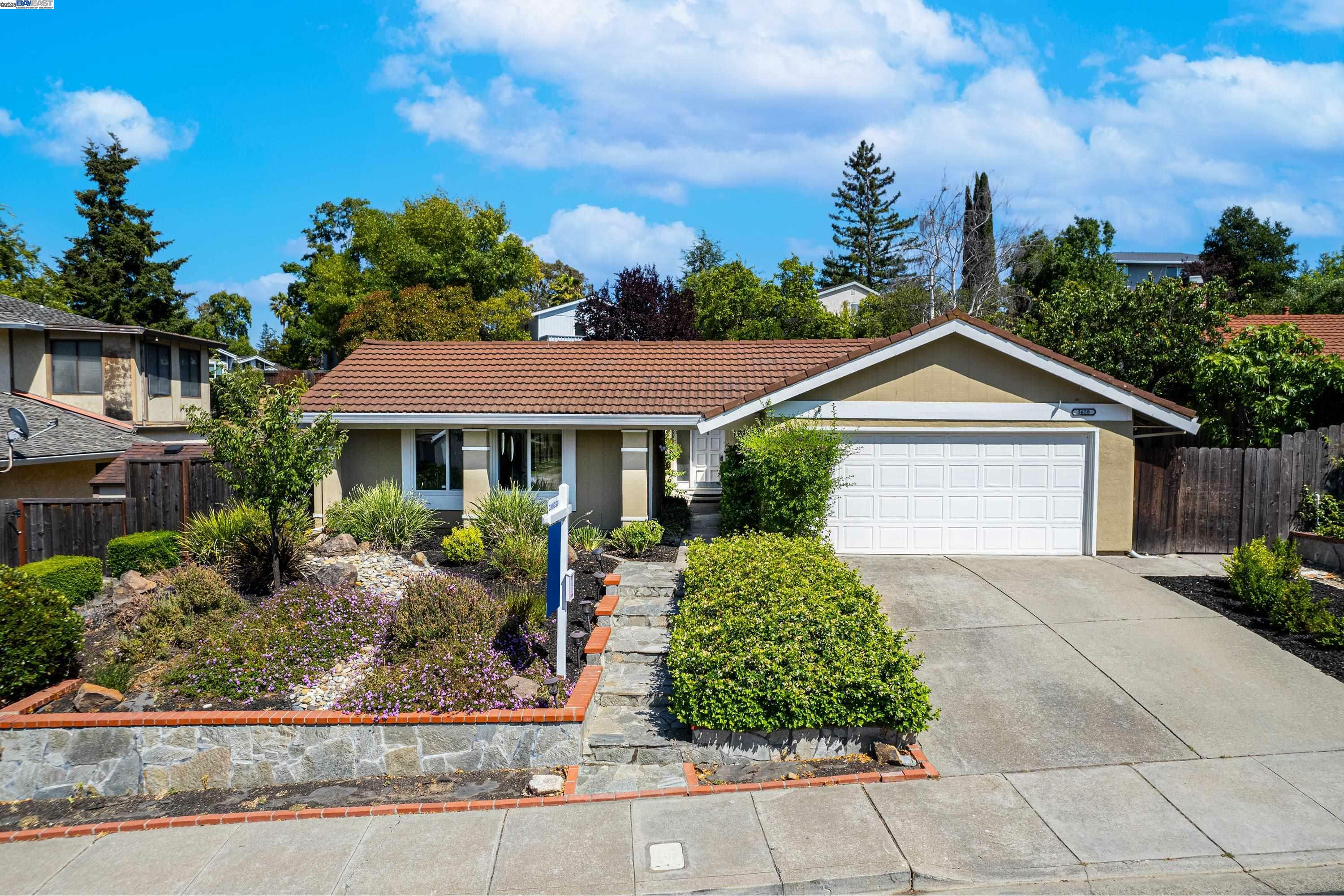 Property Photo: 3658 Touriga Dr CA 94566