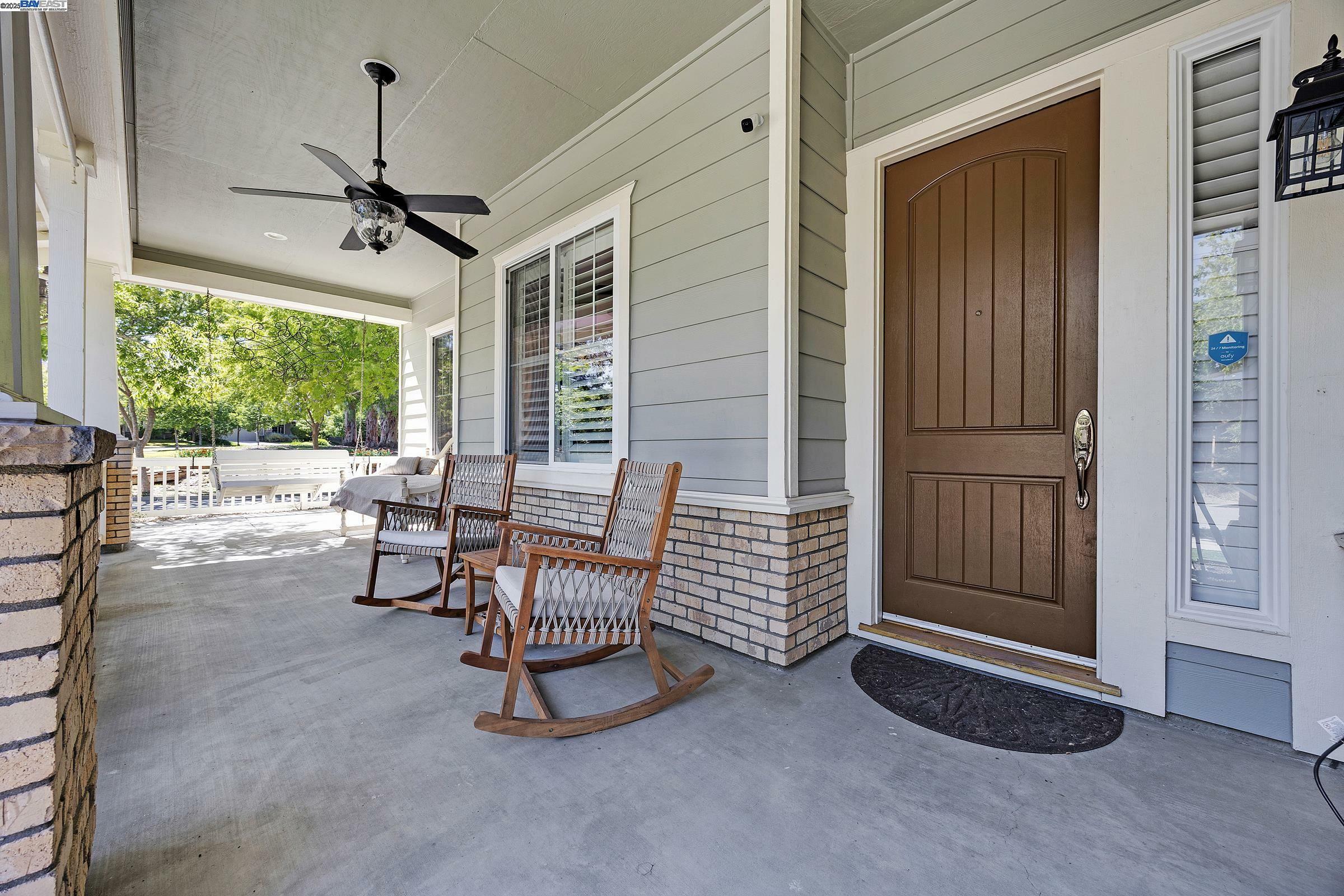 Property Photo: 4202 Grove Ct CA 94550
