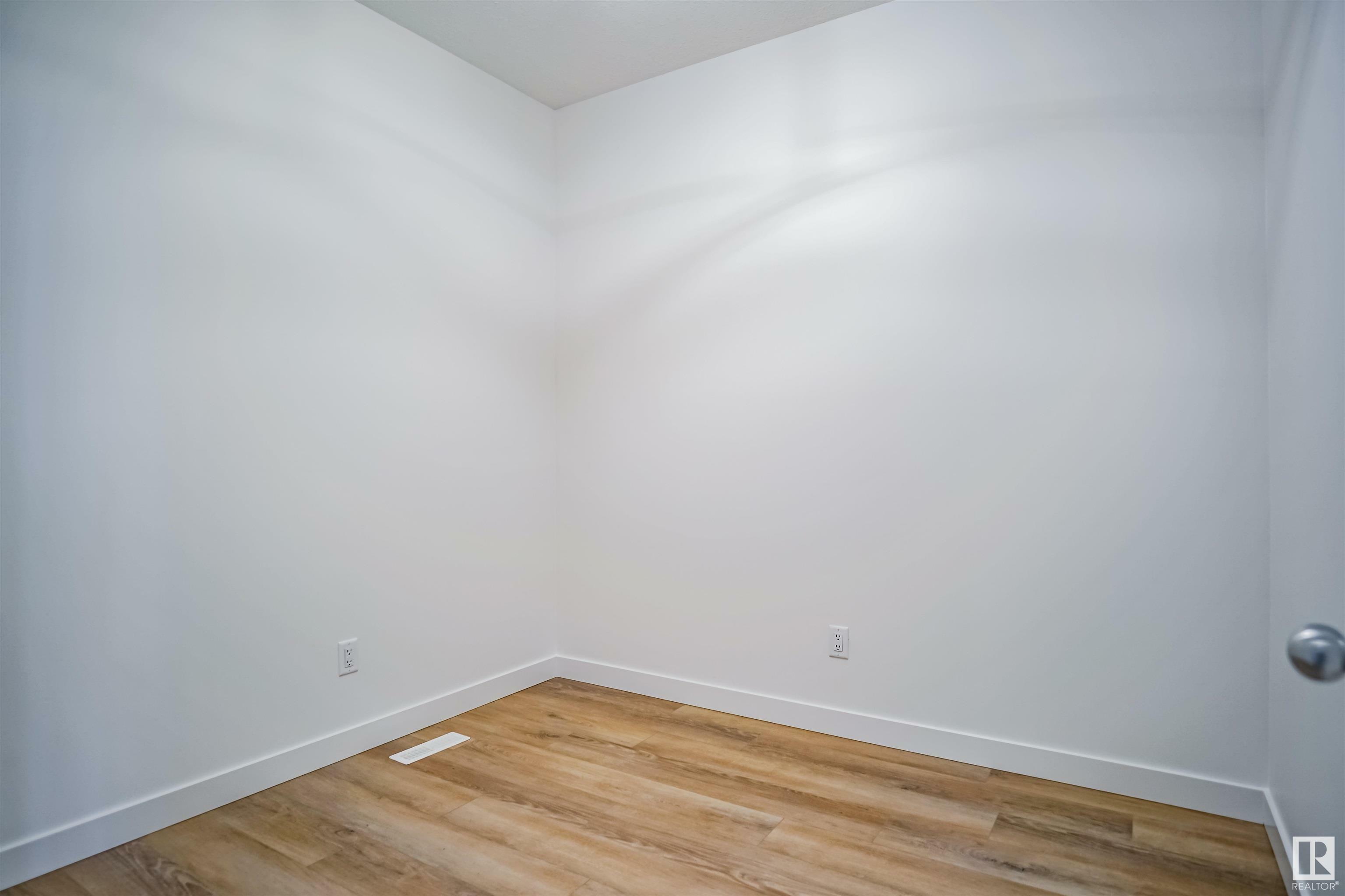 Property Photo: 20936 16 Avenue NW AB T6W 5G7
