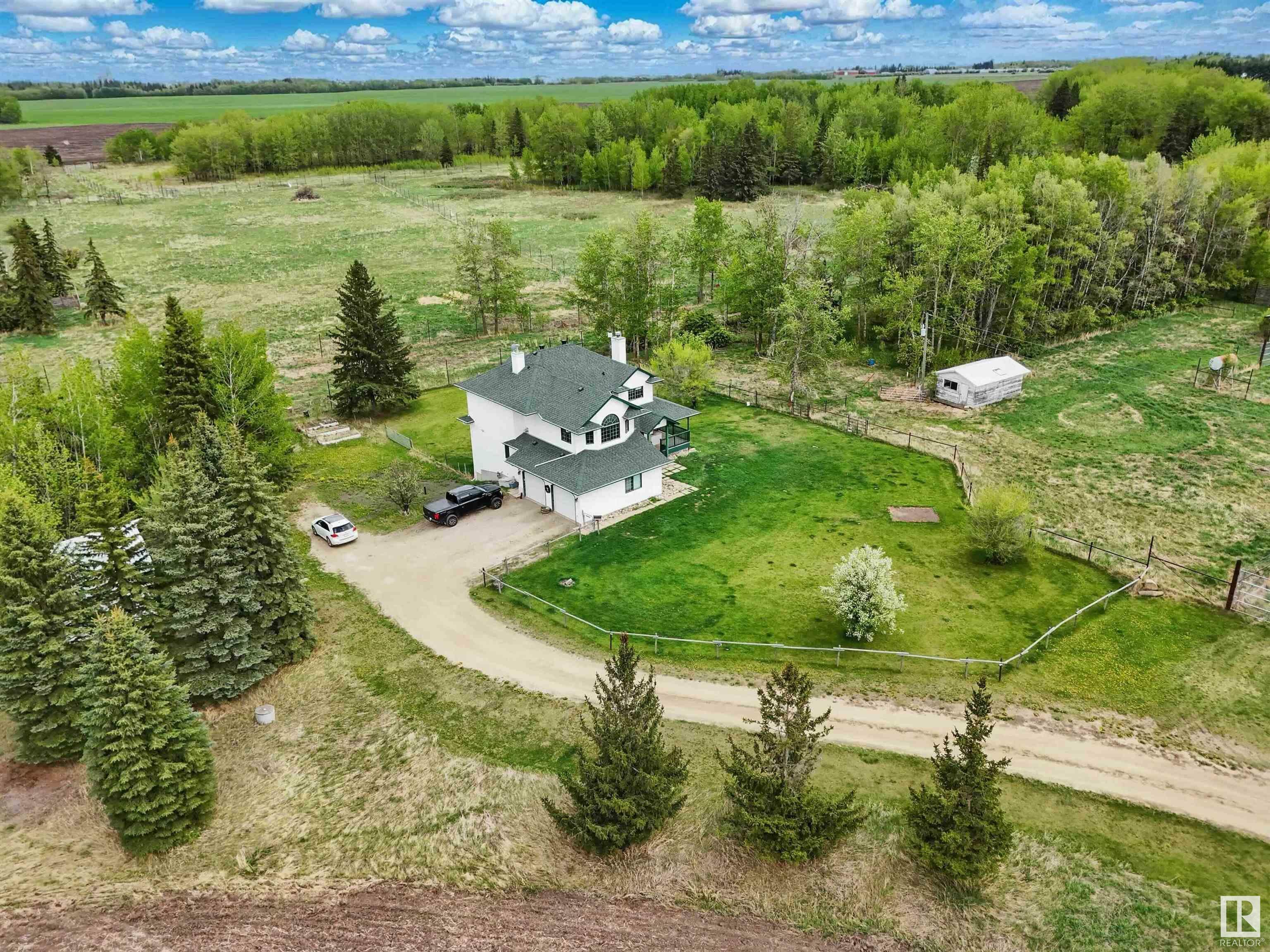 Property Photo: 10911A Atim Road AB T7X 6L9