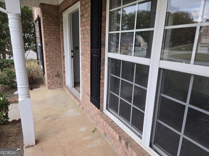 Property Photo: 1090 Chapel Hill Drive SE GA 30045