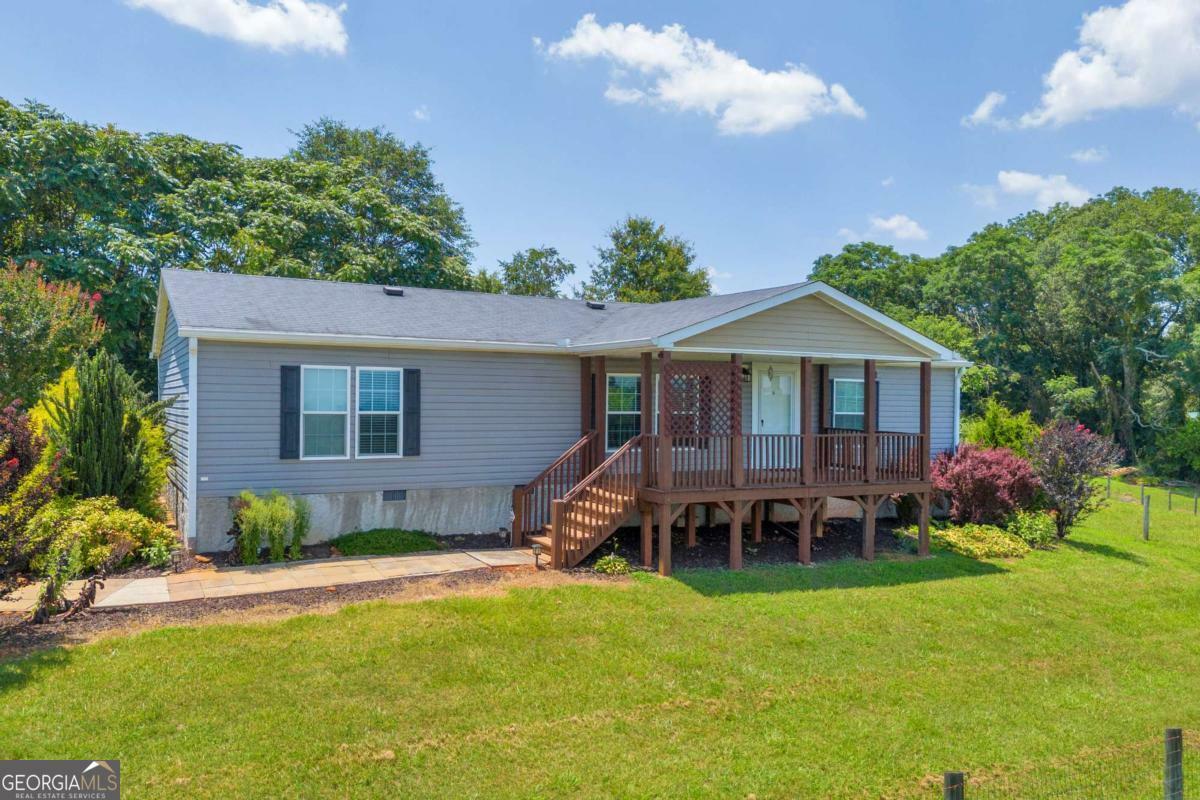Property Photo: 1668 Plainview Road GA 30558