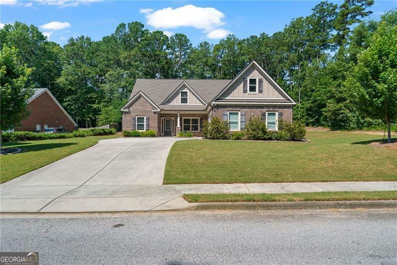 Property Photo:  902 Edgewater Drive  GA 30052 