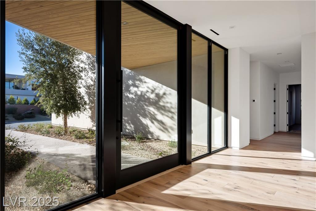 Property Photo: 68 Sun Glow Lane NV 89135
