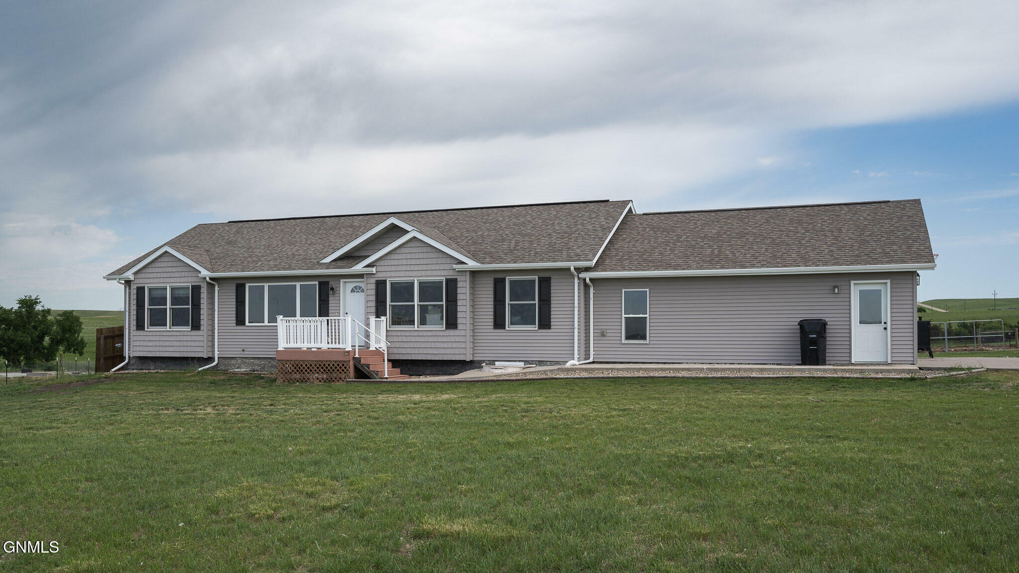 Property Photo: 797 68th Avenue SW ND 58580