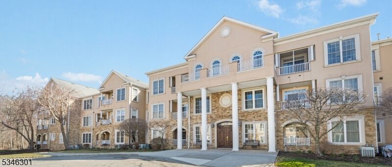 Property Photo:  1208 Clinton Ln 1208  NJ 07866 