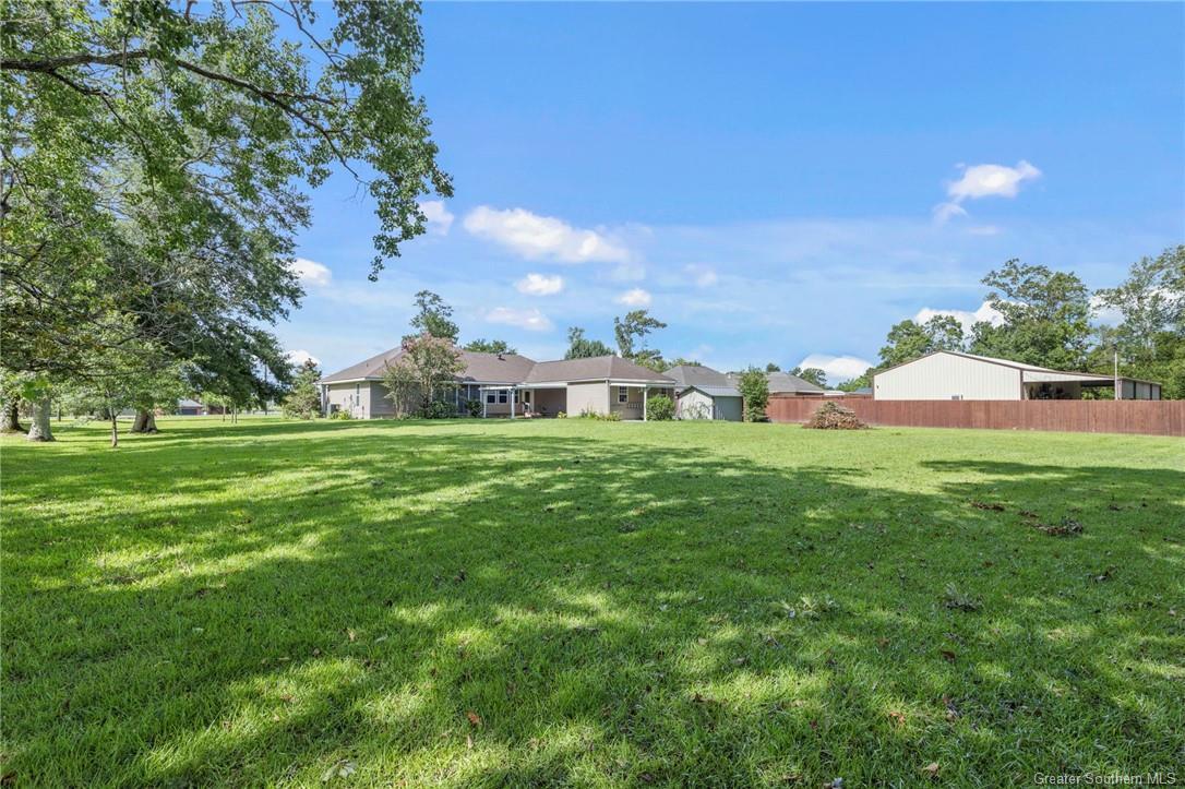 Property Photo: 609 Bagdad Road LA 70669