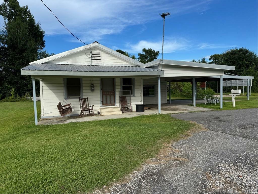 Property Photo: 442 Armistead Lane LA 70611