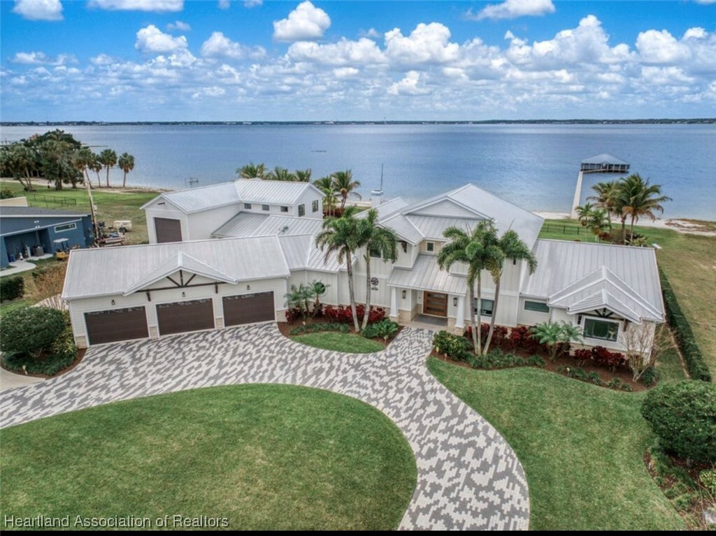 2281 Lakeview Drive  Sebring FL 33870 photo