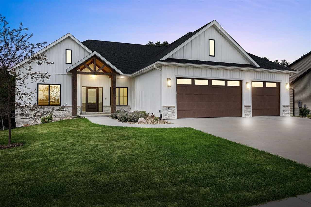 Property Photo:  508 Whitetail Ln  IA 52340 