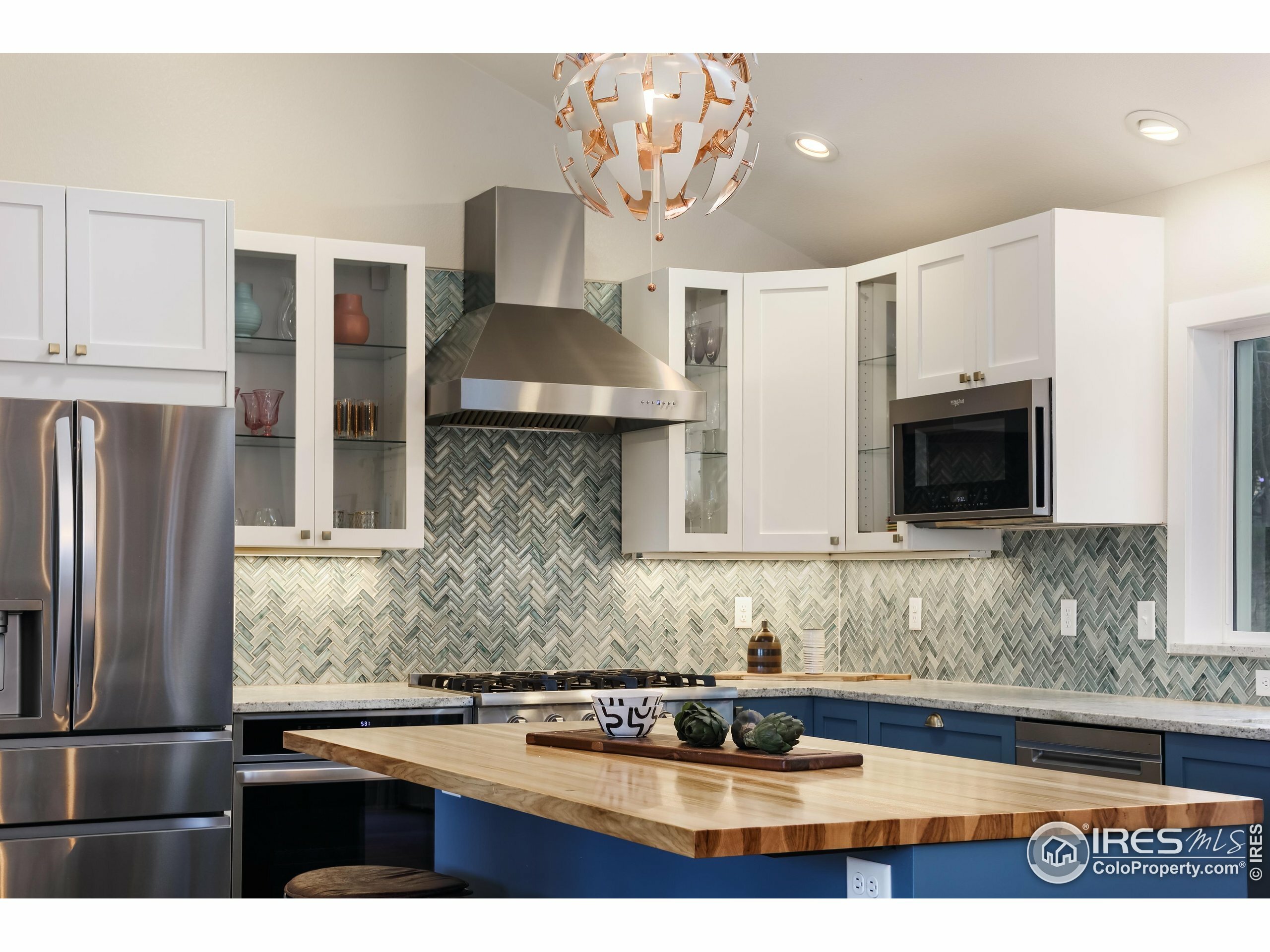 Property Photo:  3333 Rockwood Ln S  CO 80517 