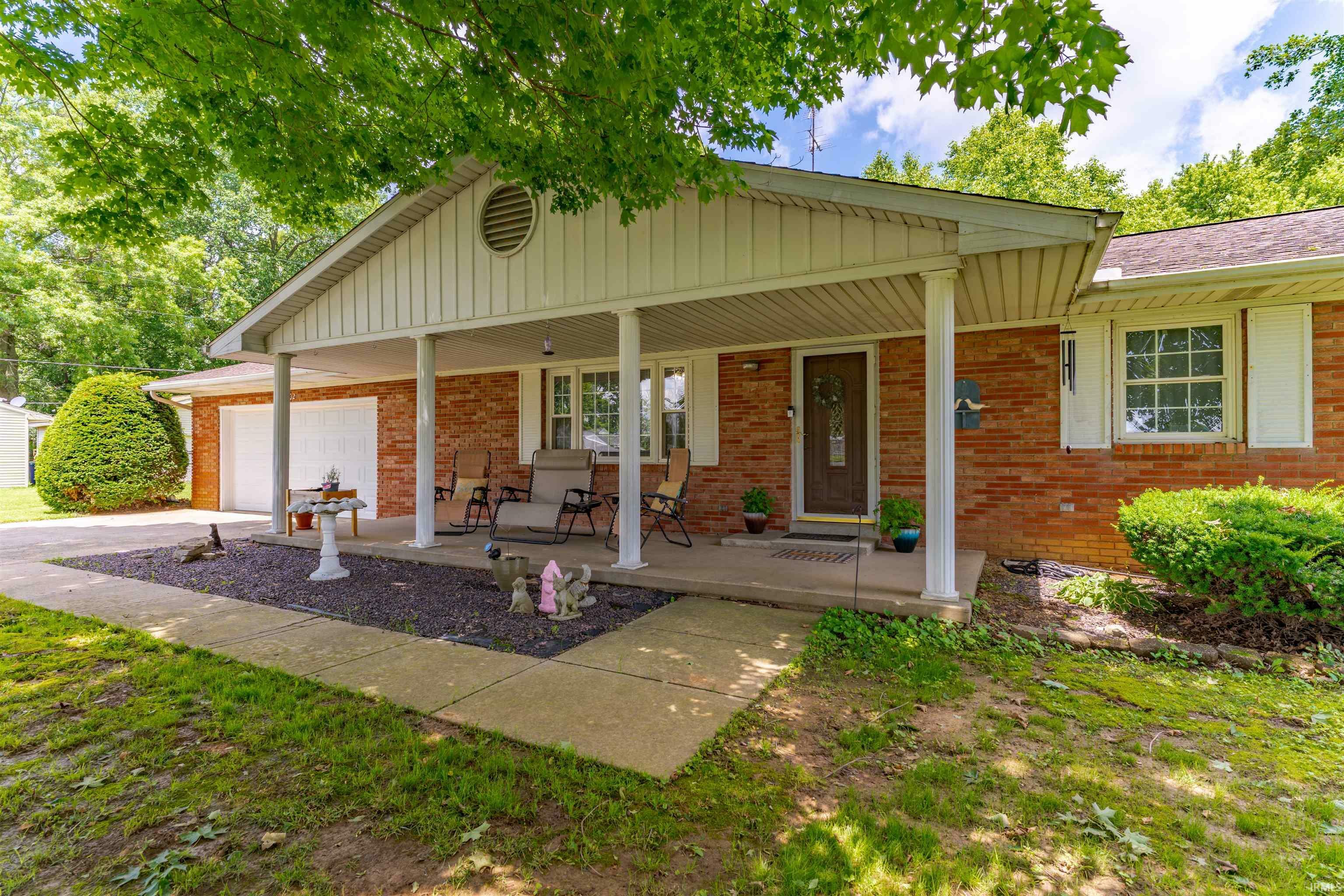 Property Photo: 2002 W Glenwood Drive IN 47670