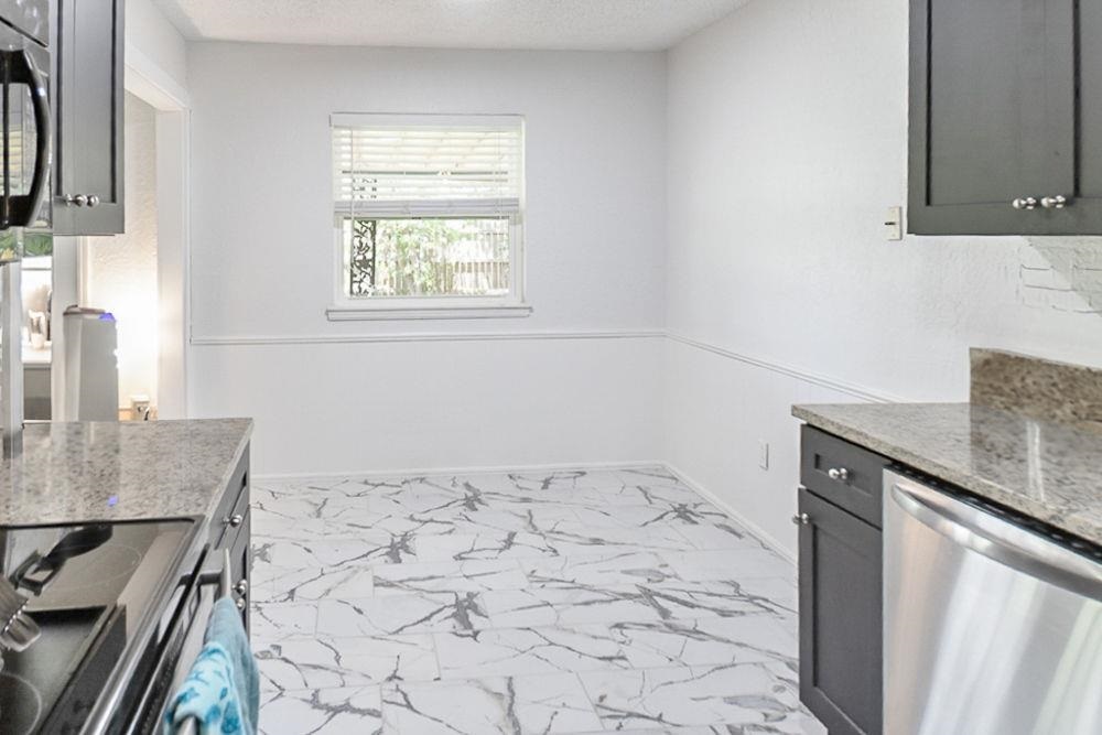 Property Photo: 4 NW 69th St OK 73505