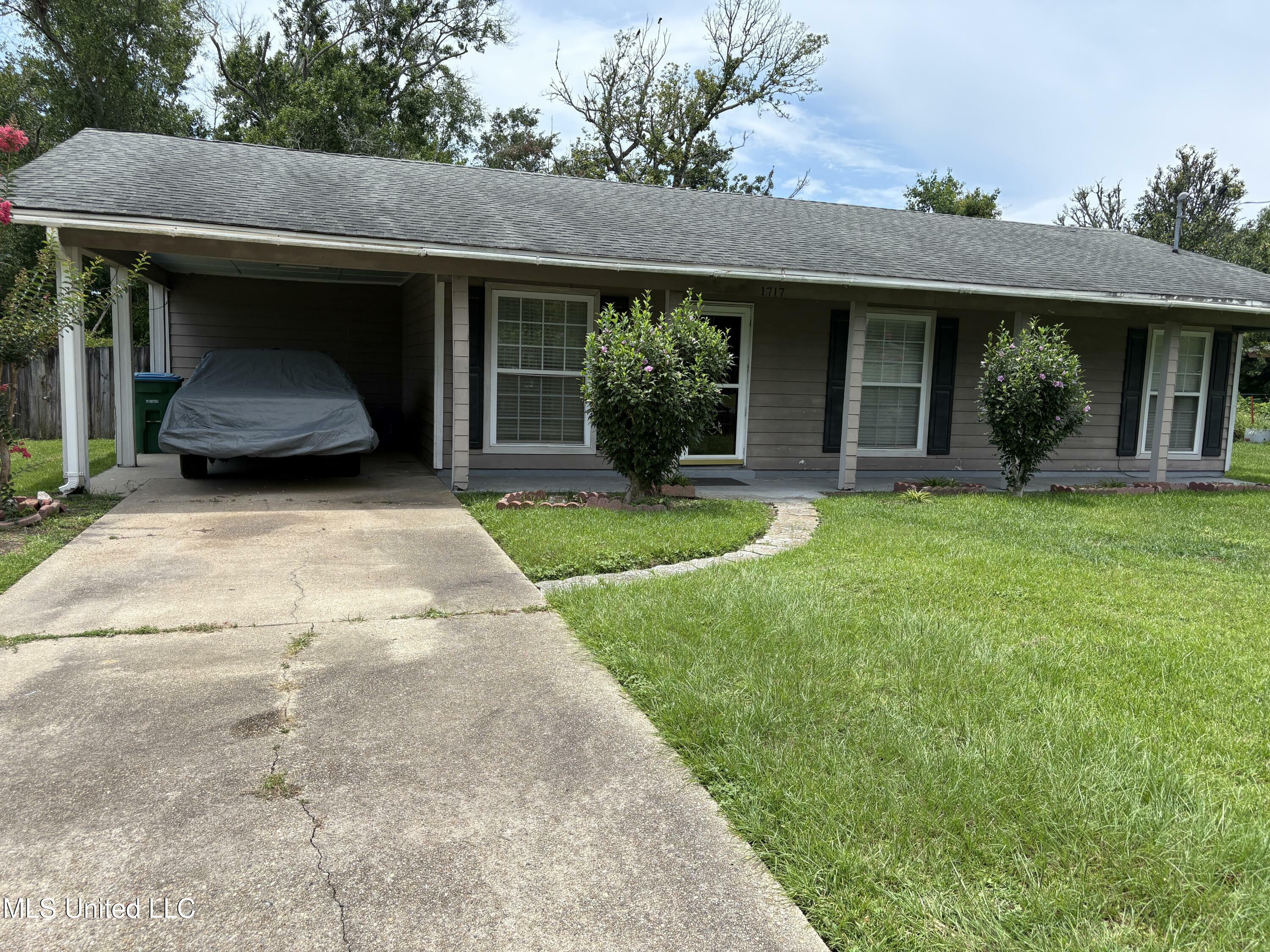 Property Photo: 1717 Cherokee Street MS 39581