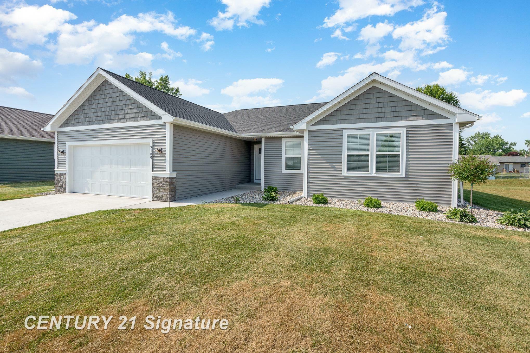 Property Photo: 9100 Brook Hollow Lane MI 48623