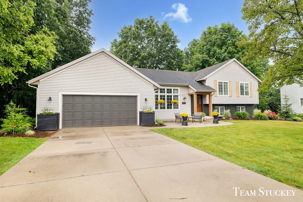 Property Photo:  5256 Surf Drive NE  MI 49341 