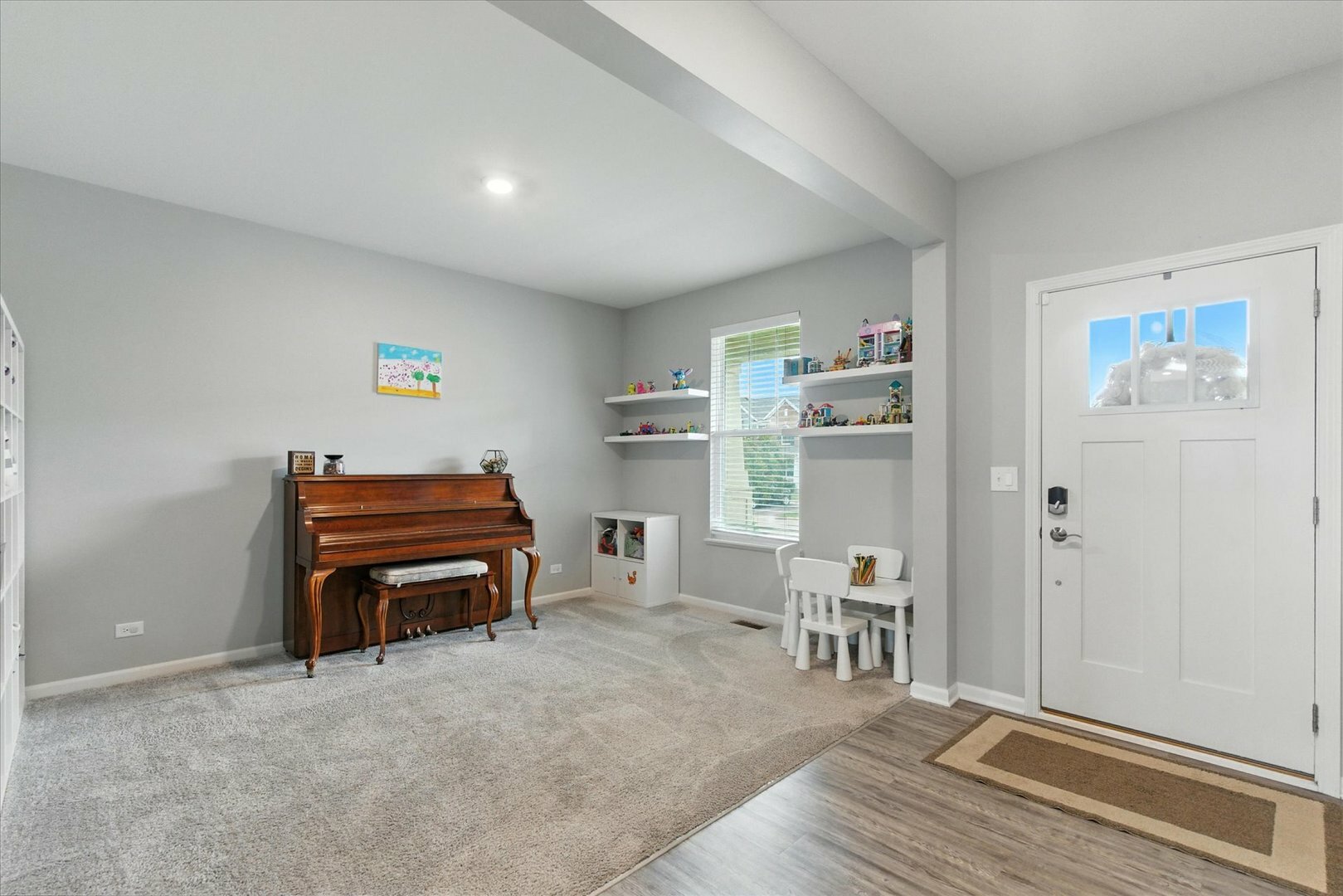Property Photo: 237 Kennedy Drive IL 60175
