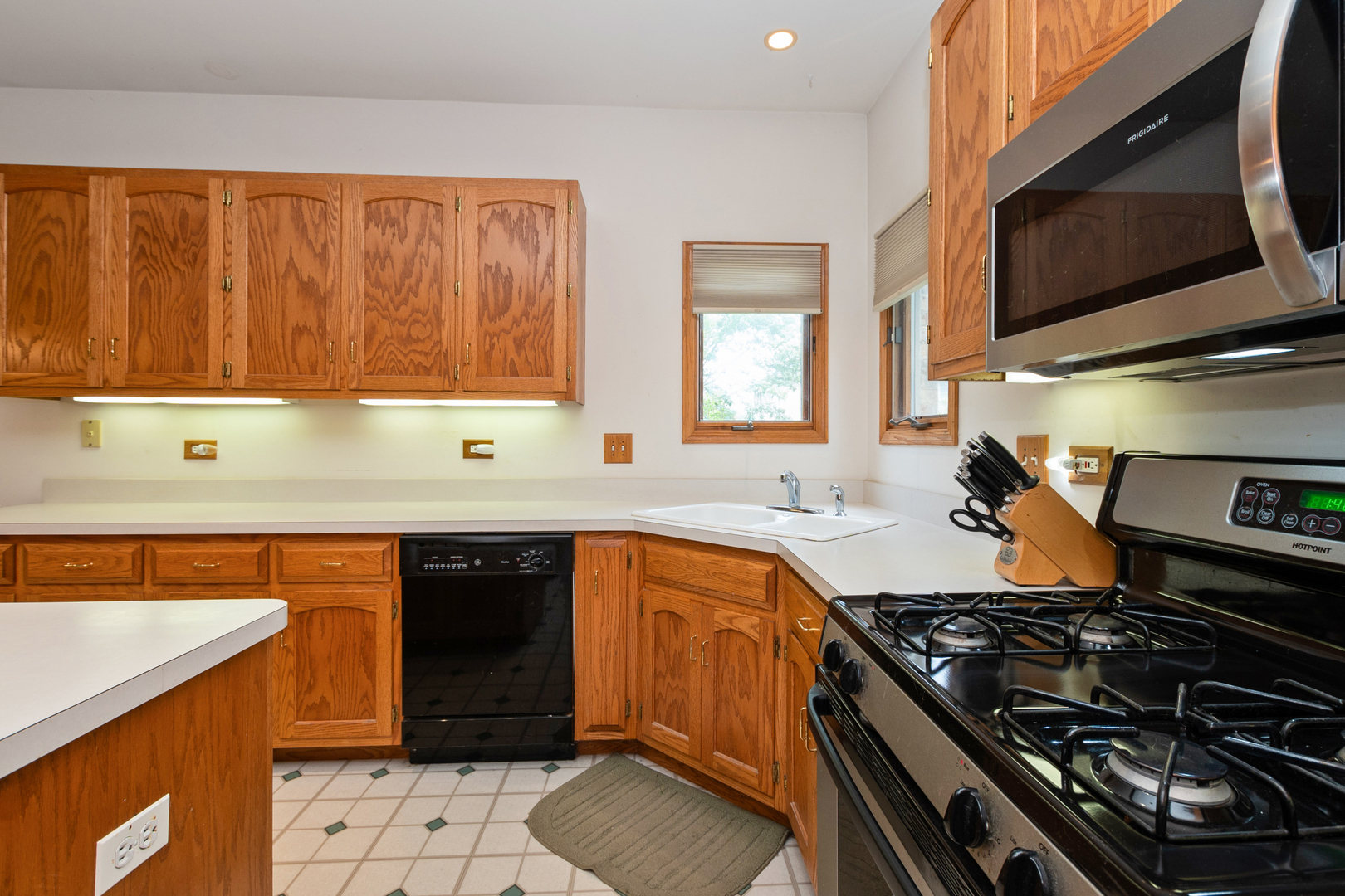 Property Photo: 8036 Binford Drive IL 60462