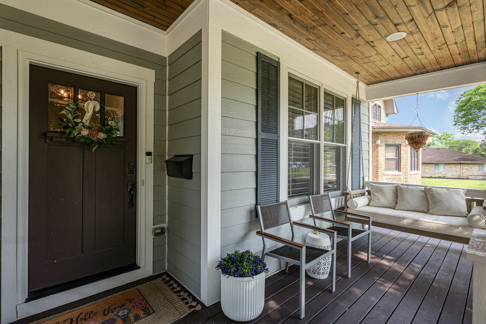 Property Photo: 26 S Chestnut Avenue IL 60005