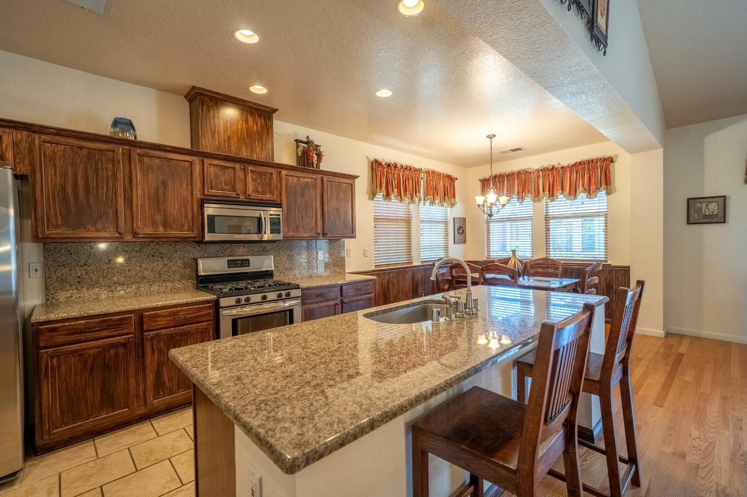 Property Photo: 817 Selkirk Ranch Road CA 95222