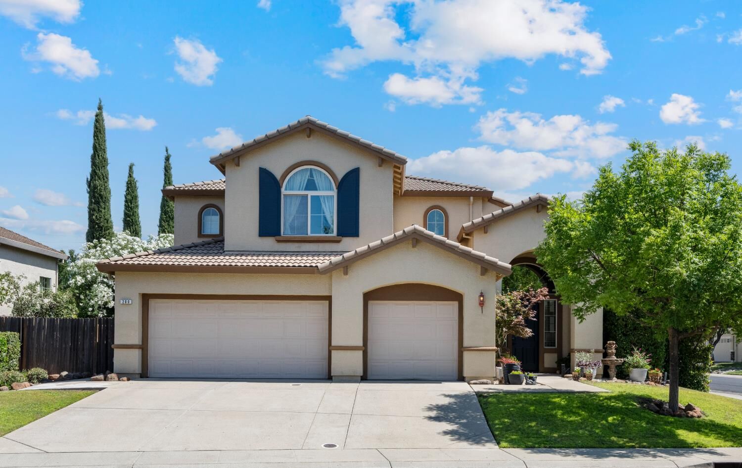 Property Photo:  200 Saint Basil Court  CA 95747 