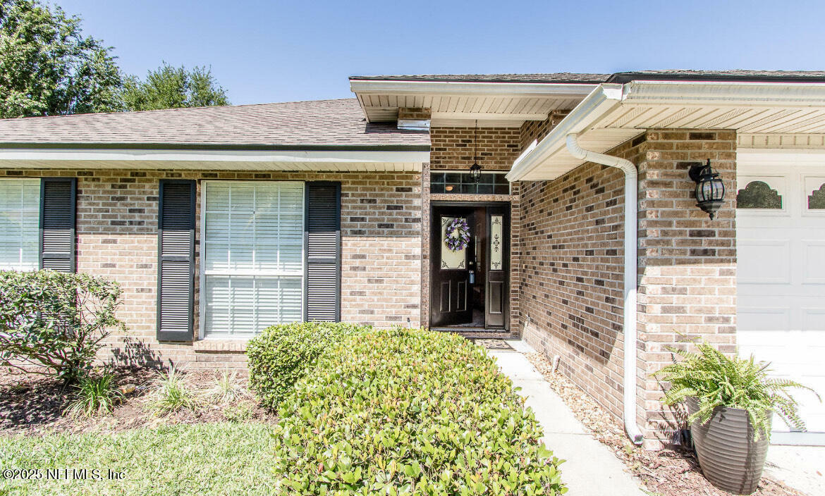 Property Photo: 2002 Knottingham Trace Lane FL 32246
