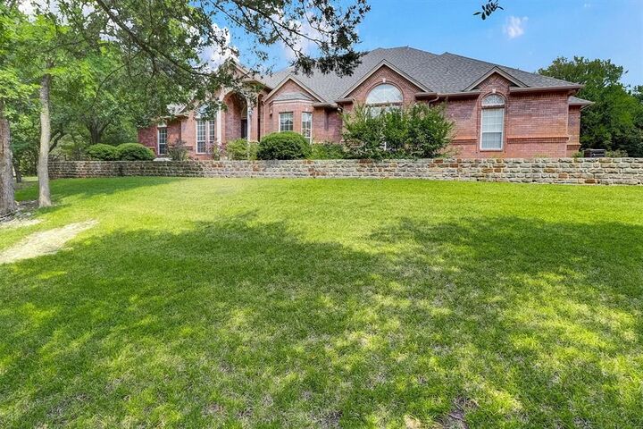 6420 Shady Oaks Lane  Midlothian TX 76065 photo