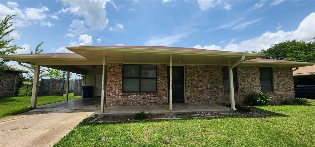 Property Photo: 717 Contour Drive TX 76667
