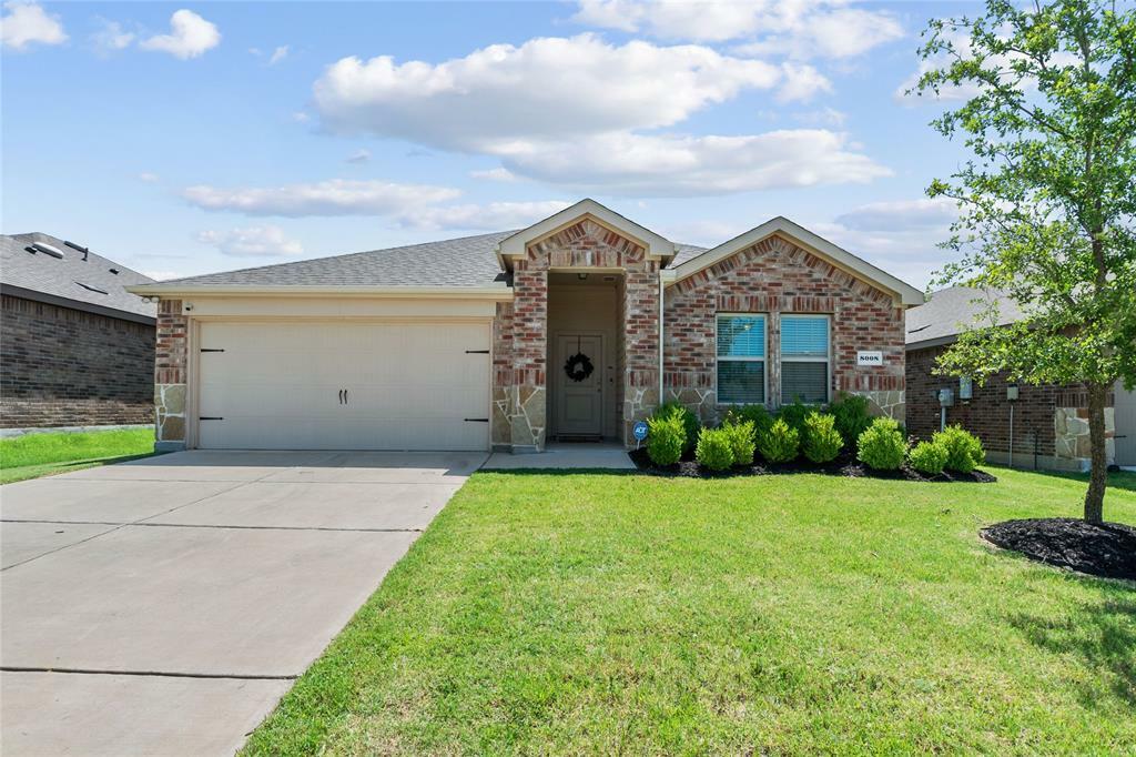 Property Photo: 8008 Gallup Avenue TX 76227