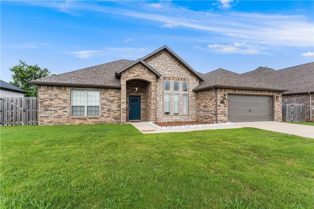 Property Photo:  1930 Sunrise Circle  AR 72719