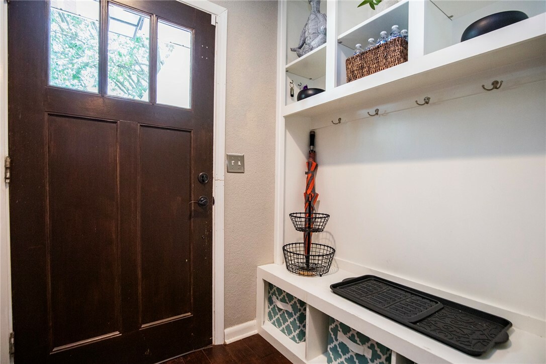 Property Photo: 704 NW 8th Street AR 72712