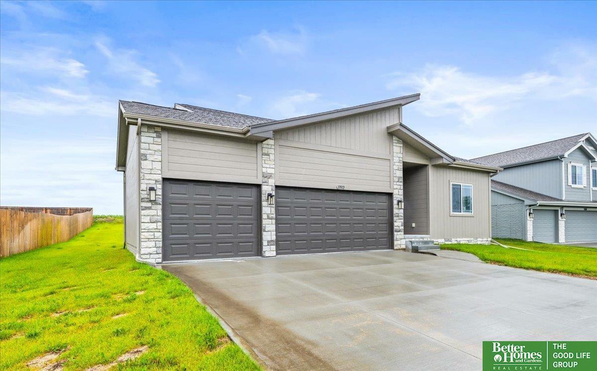 Property Photo: 13512 S 55 Street NE 68133