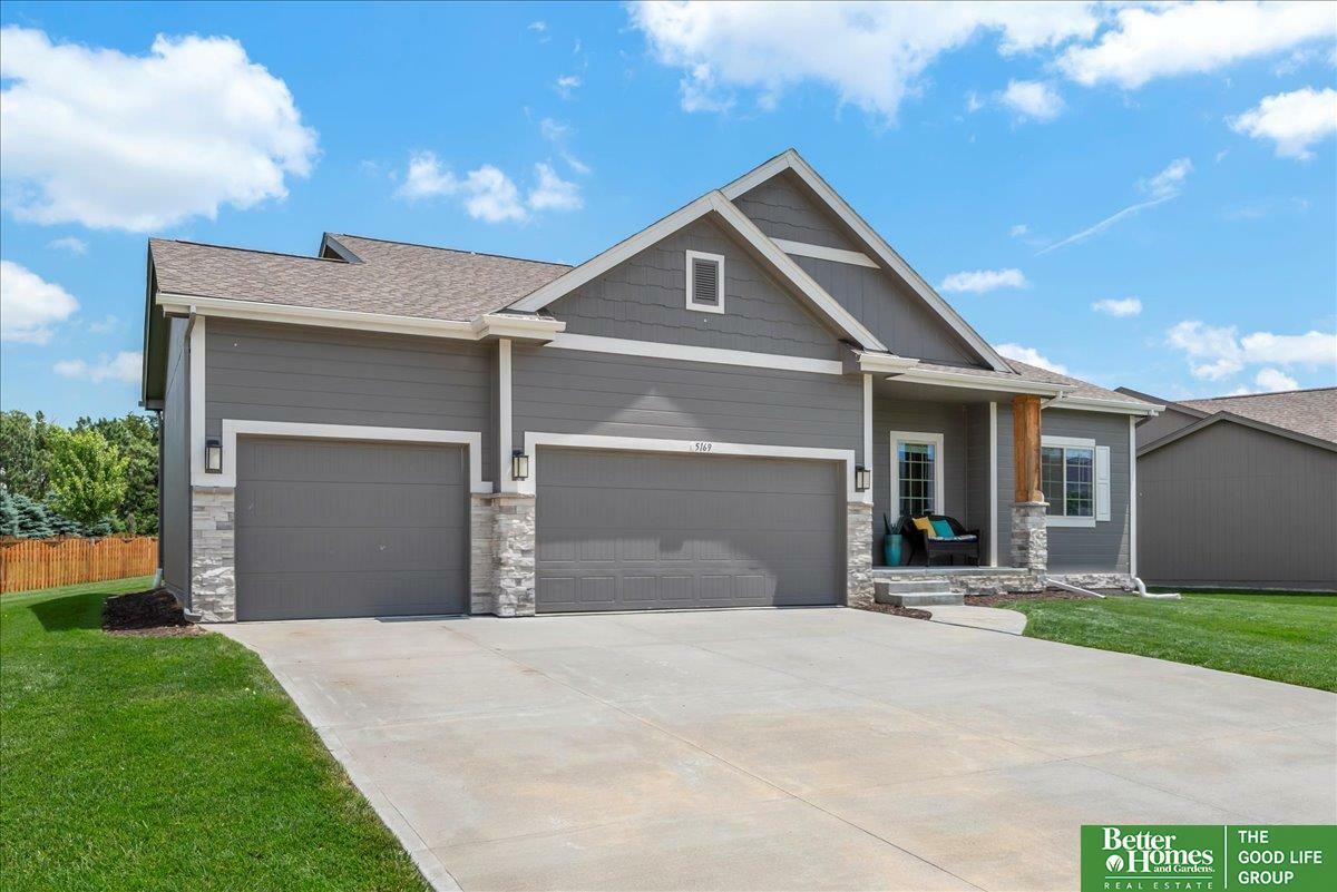 5169 N 179 Avenue  Omaha NE 68116 photo