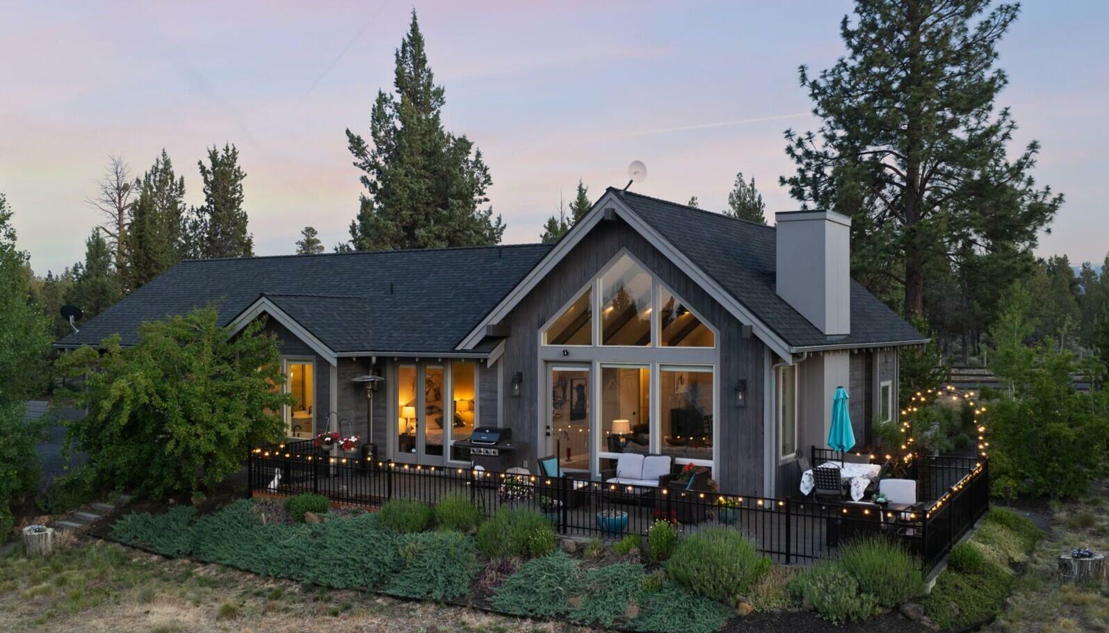 Property Photo: 16472 Jordan Road OR 97759