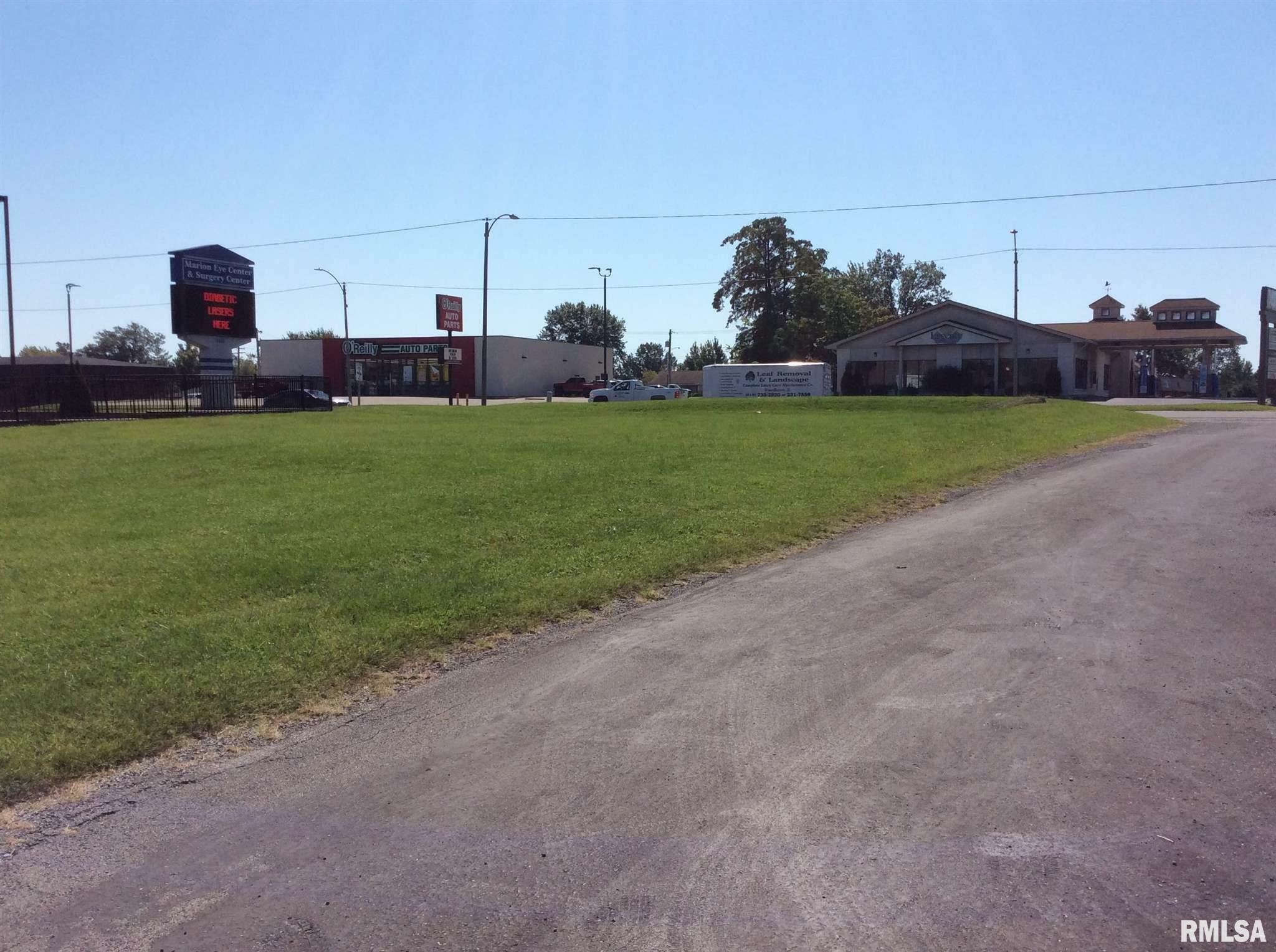 Property Photo: 2906 Broadway IL 62864