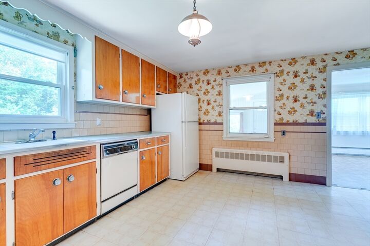 Property Photo: 44 Ridgewood Rd MA 02186