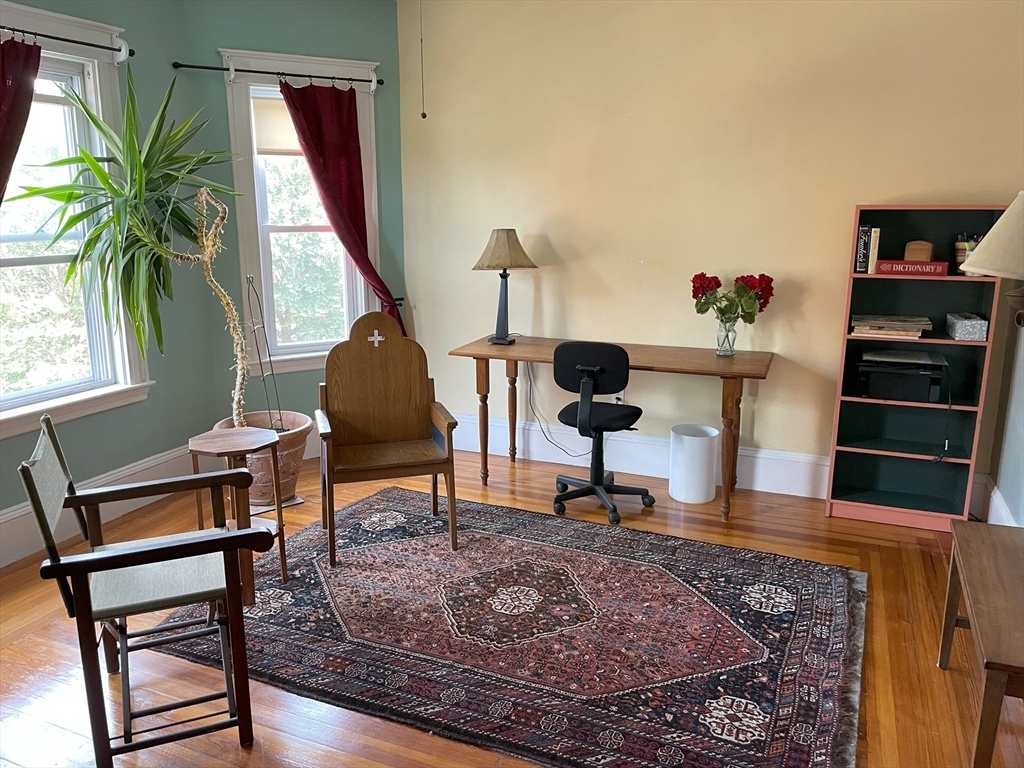 Property Photo:  31 Thurston 6  MA 02145 
