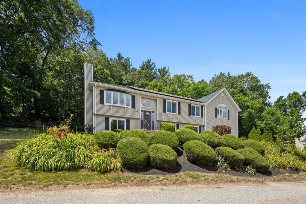 65 Cambridge St  Burlington MA 01803 photo