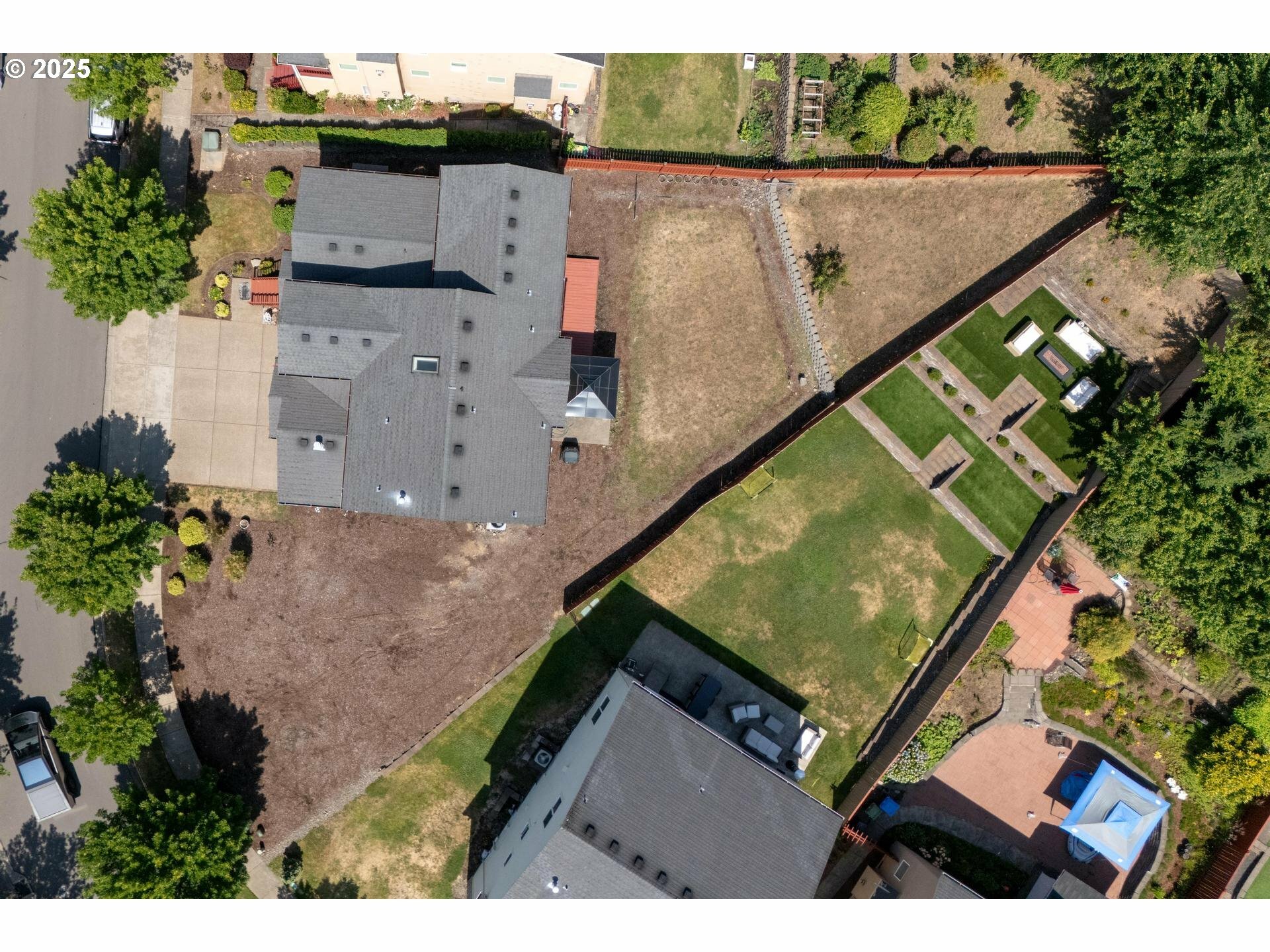 Property Photo:  13061 SE Meadehill Ave  OR 97086 