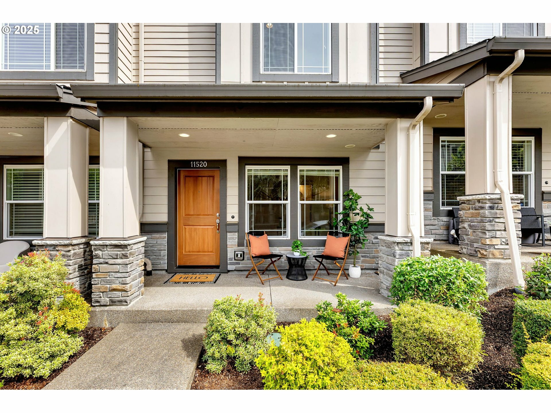 Property Photo: 11520 SW Collina Ln OR 97070