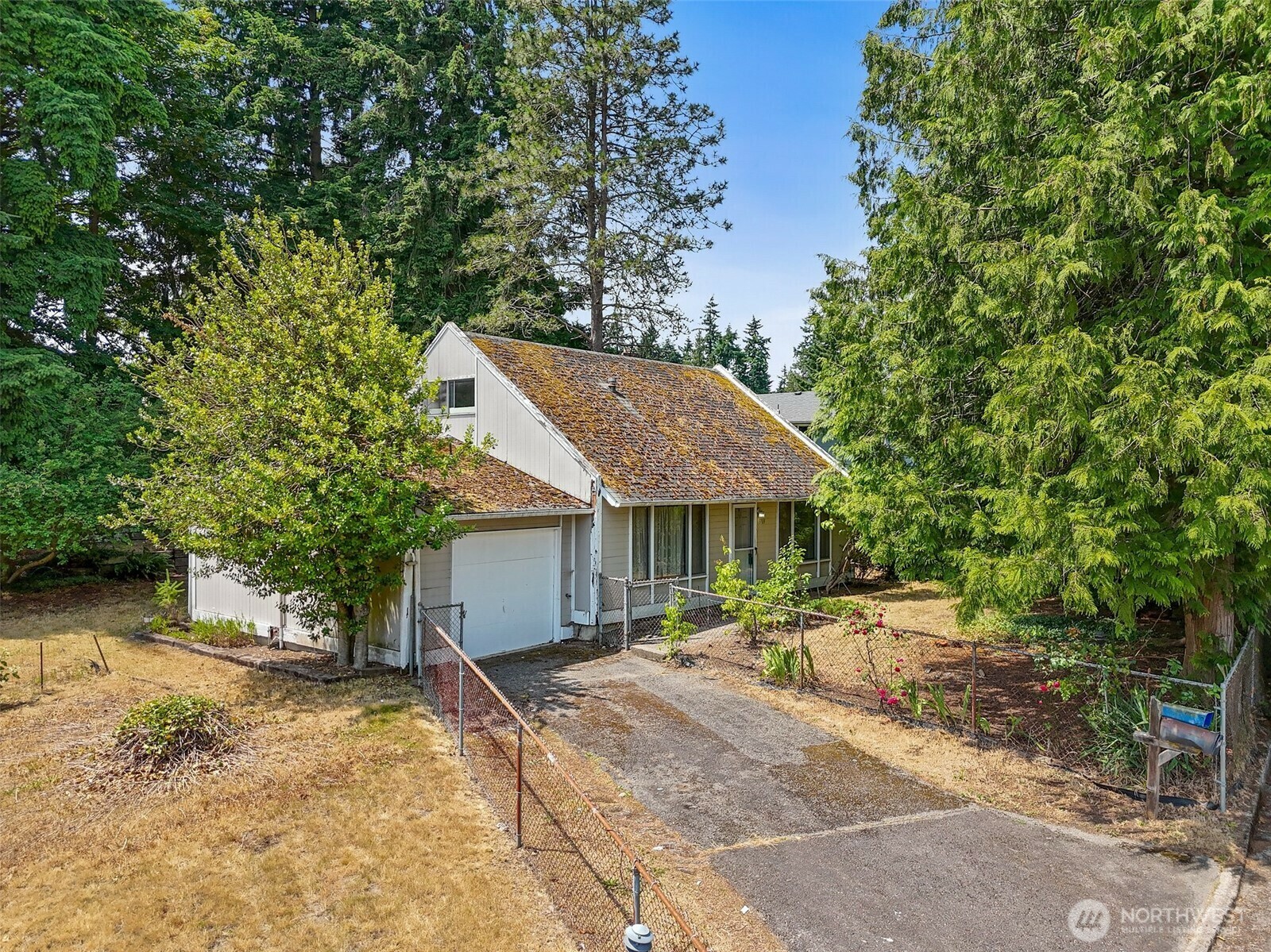 Property Photo: 3709 SW 335th Street WA 98023