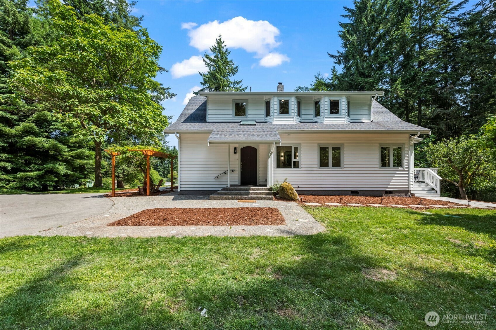 12530  Orchard Avenue SE  Olalla WA 98359 photo