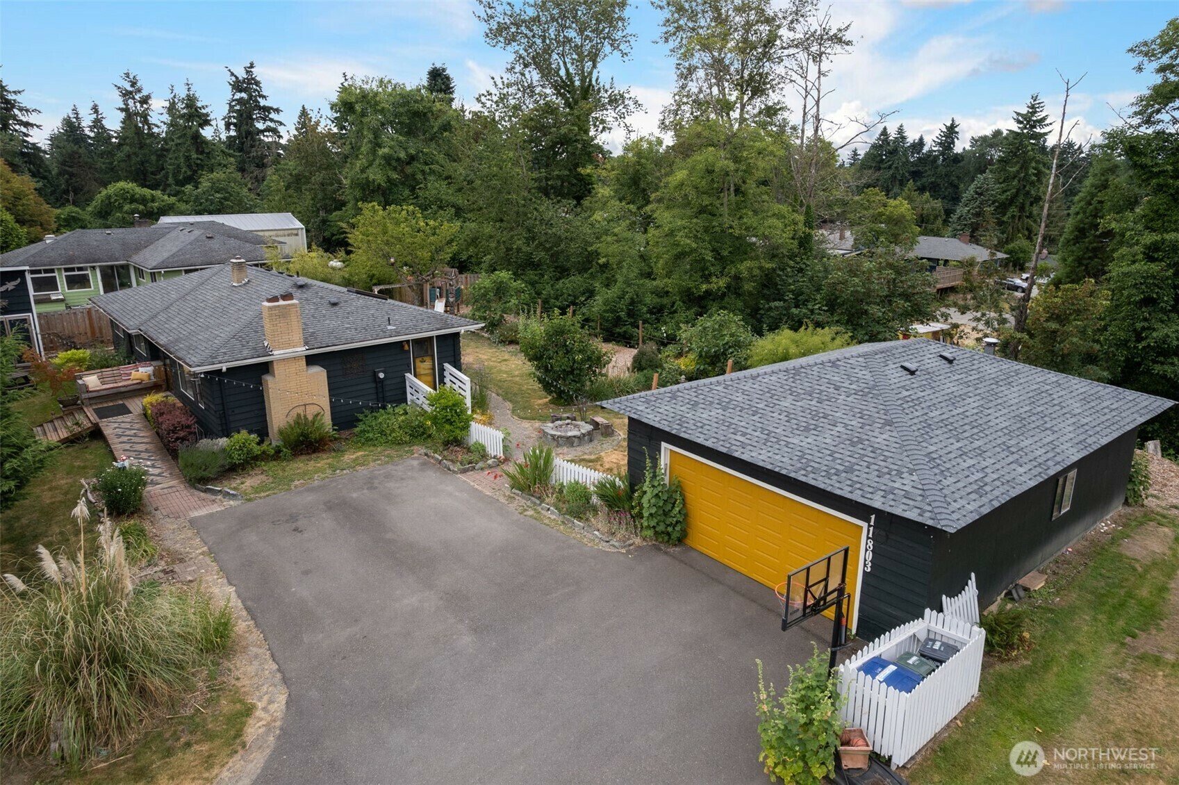 Property Photo:  11803  14th Avenue S  WA 98168 
