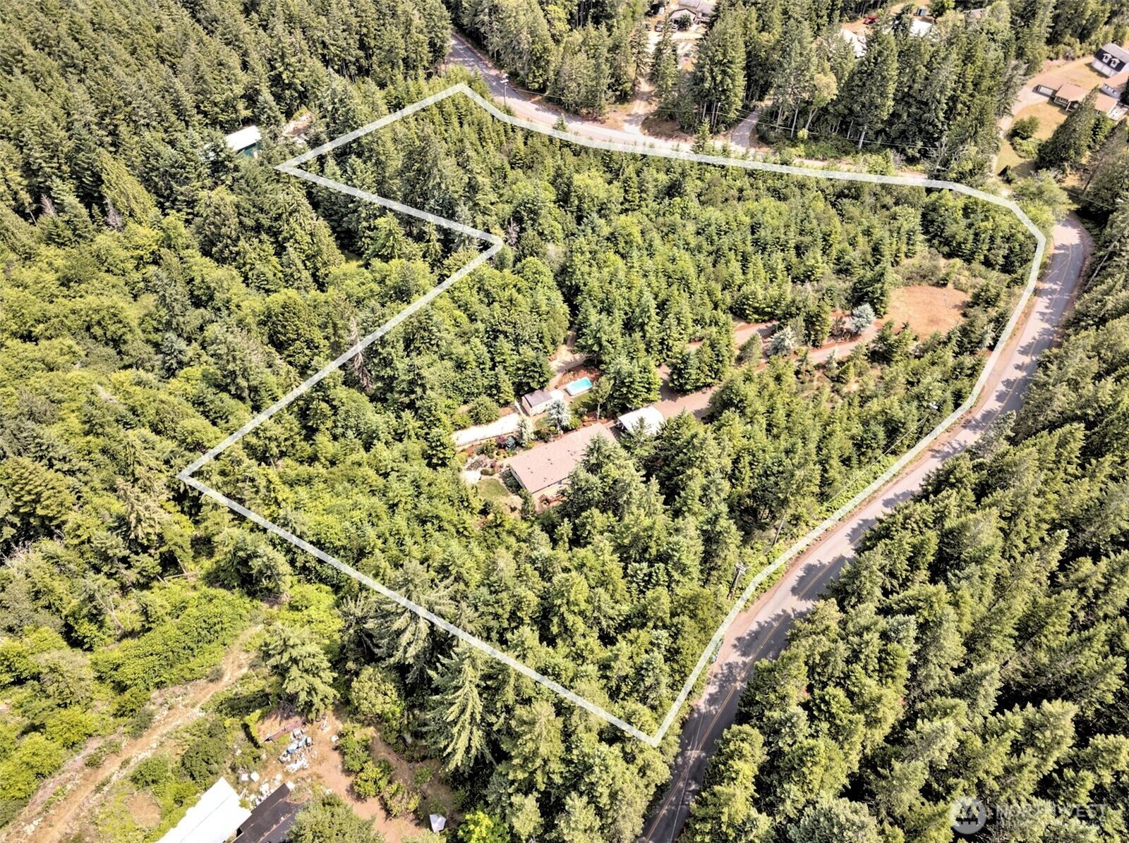 Property Photo: 561 E Krabbenhoft Rd WA 98546