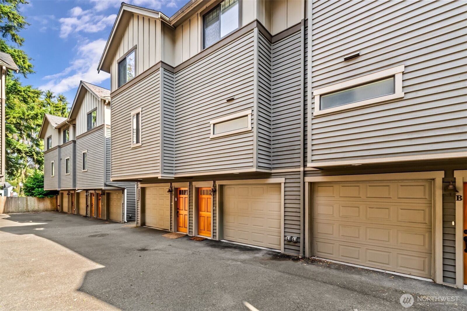 Property Photo:  1019 NE 125th Street C  WA 98125 