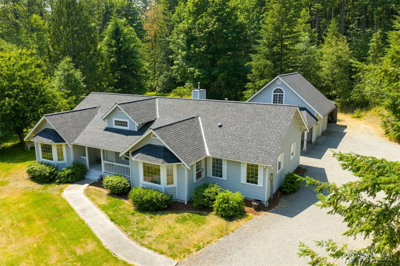 Property Photo:  2829  Lake Langlois Road NE  WA 98014 