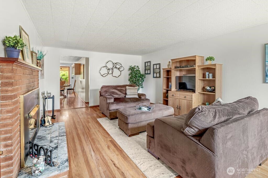 Property Photo: 24602 Marine View Drive S WA 98198