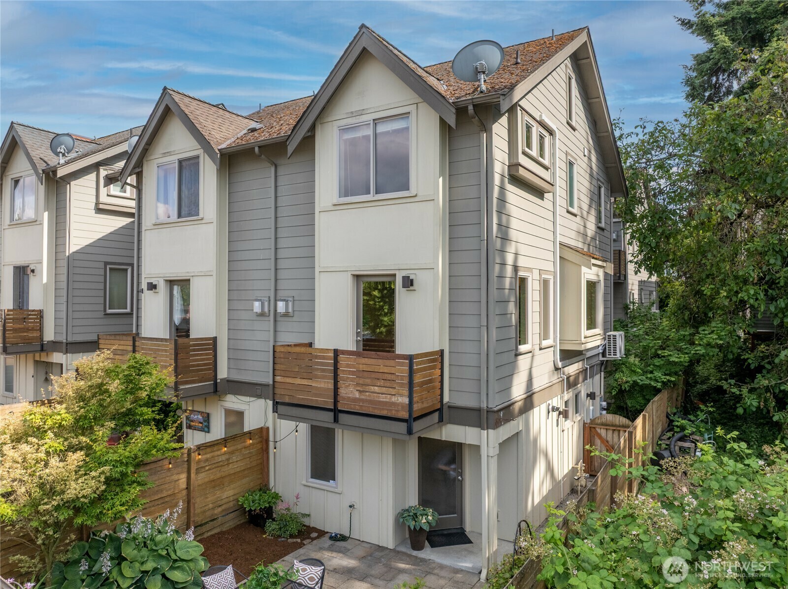 Property Photo: 3926 A S Brandon Street WA 98118