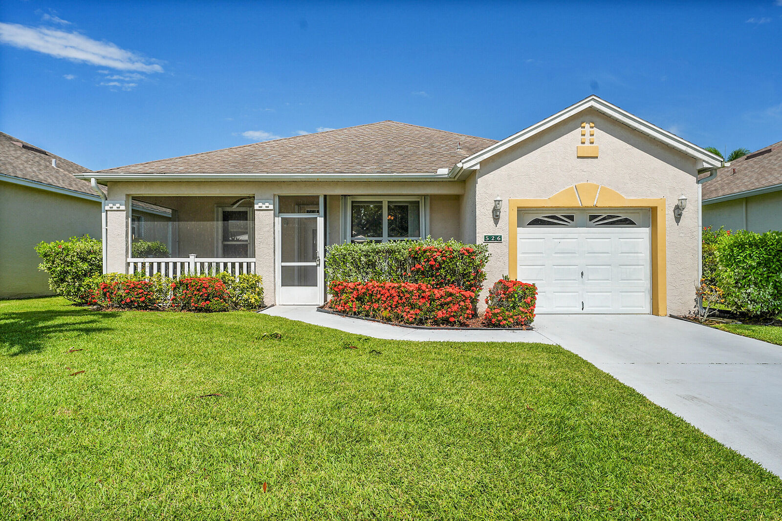 Property Photo: 526 NW Portofino Lane FL 34986