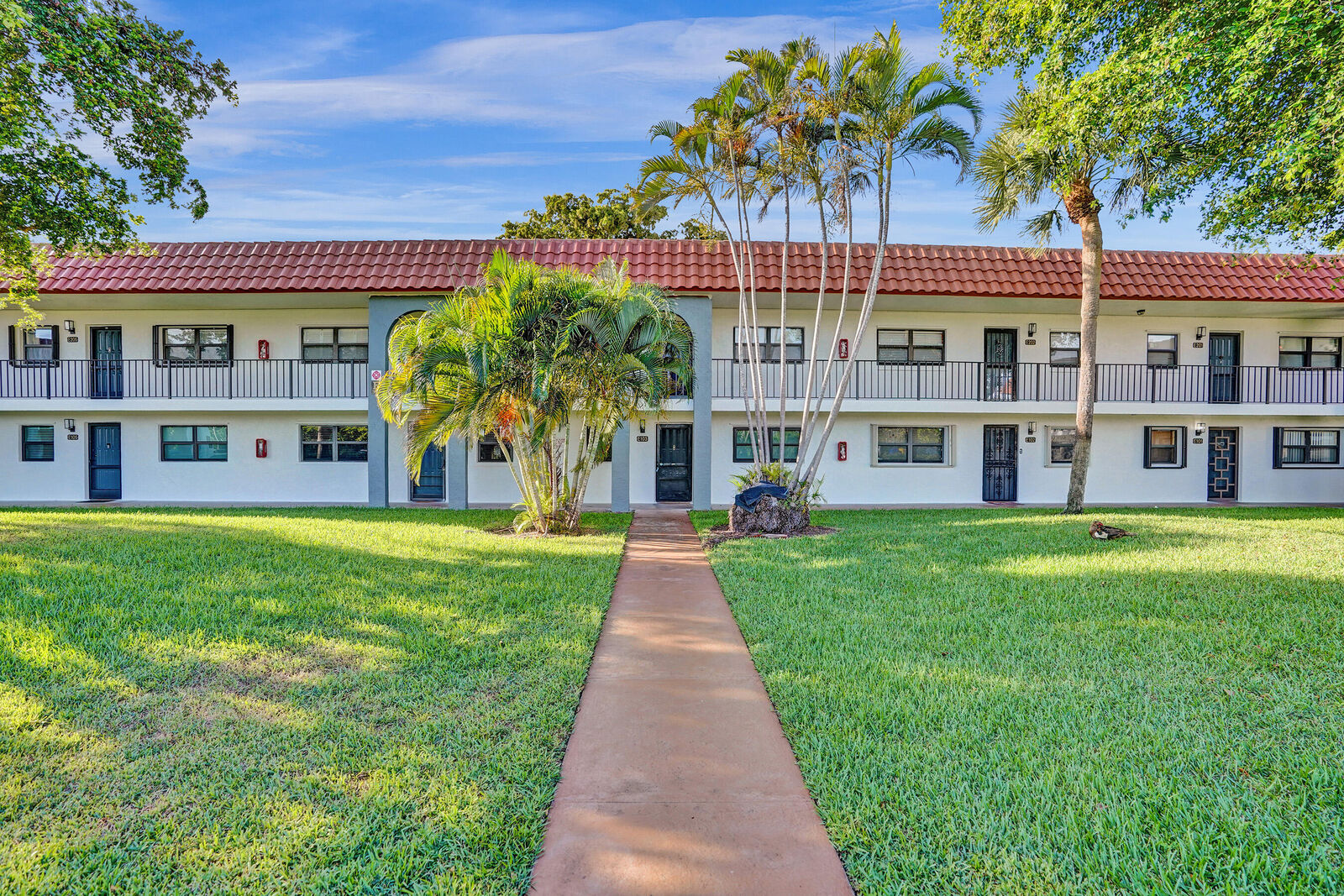 Property Photo:  1981 W Woolbright Road E104  FL 33426 